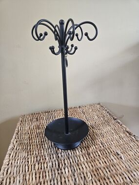 Black Metal Jewelry Stand with Swirl Hooks